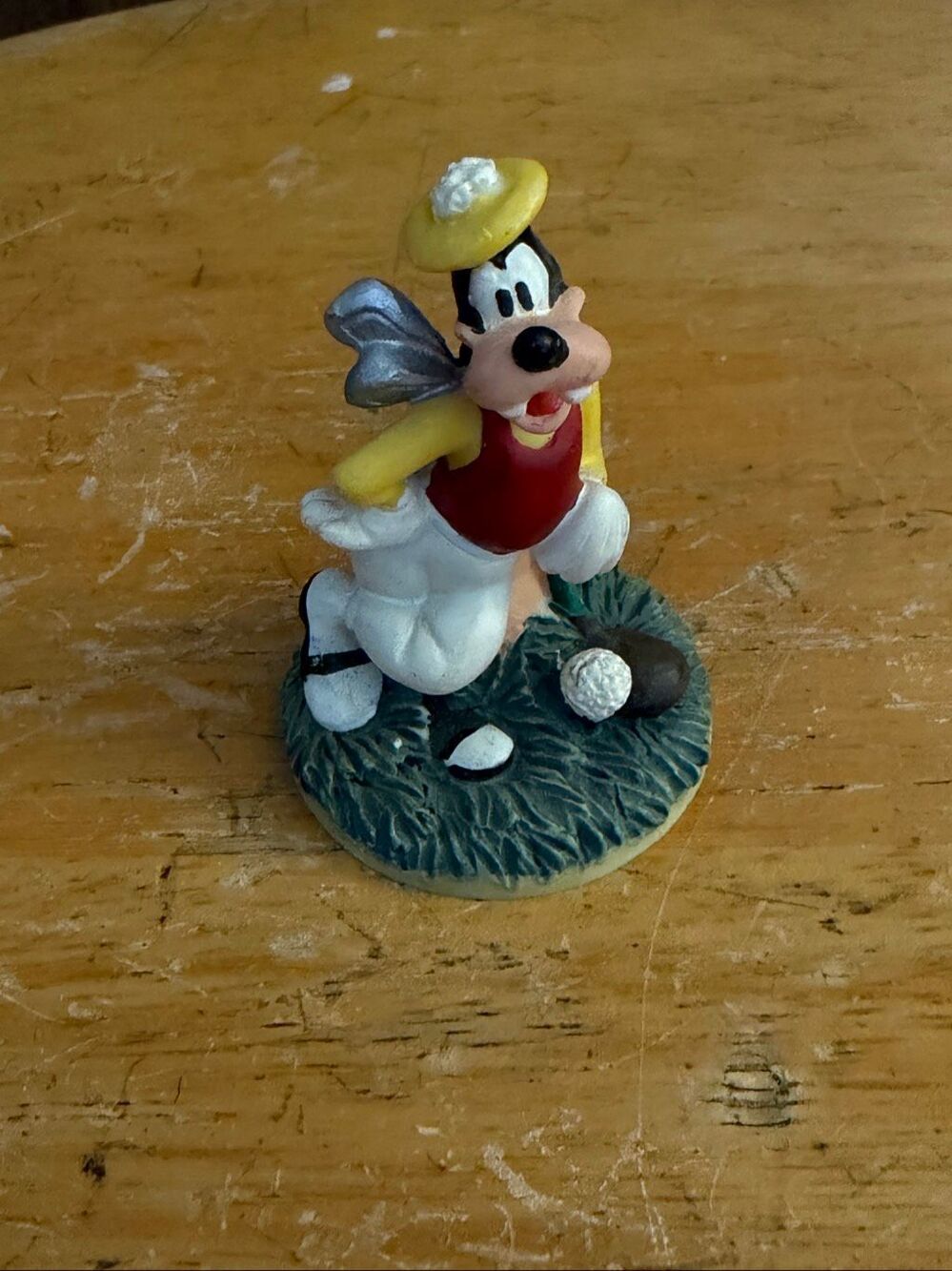 Lenox Disney Goofy Golfer Miniature Figurine 2” Porcelain Golf (9487)